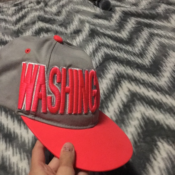 Hat - Picture 2 of 7